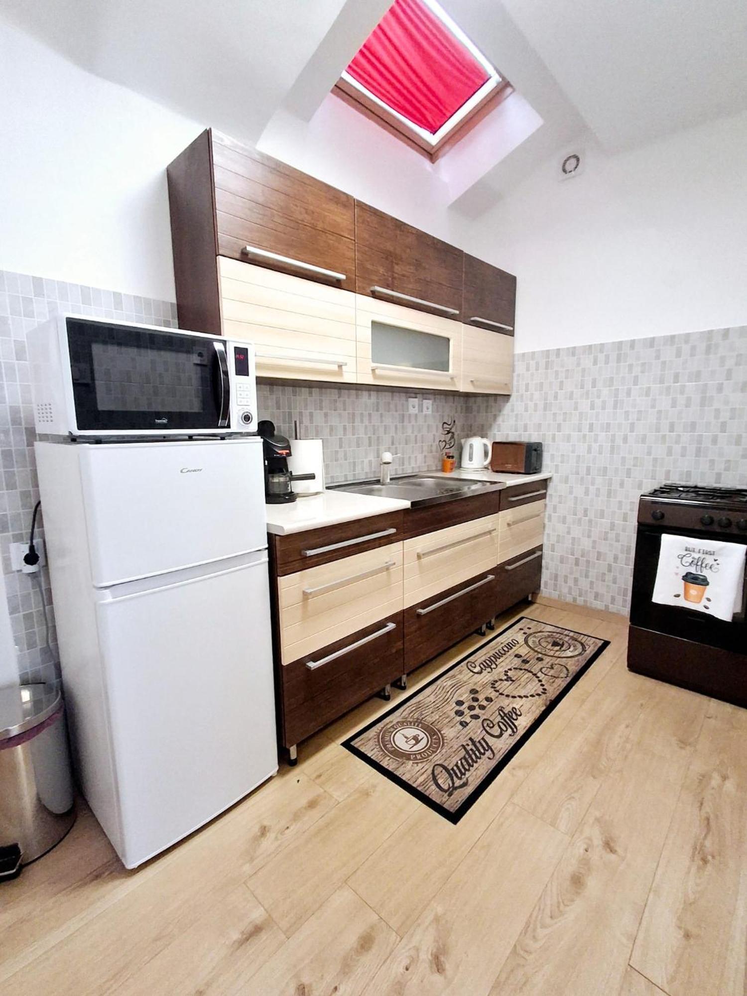 Centrum Apartman Sarospatak Bagian luar foto
